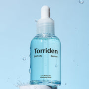 Sérum hydratant Torriden Dive-In à l’acide hyaluronique faible poids moléculaire pour hydrater intensément, repulper la peau et renforcer la barrière cutanée.