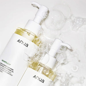 https://cdn.shopify.com/s/files/1/0568/9802/7638/files/Anua_HeartleafPoreControlCleansingOil_Photo3.jpg?v=1764000370