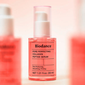 Flacon du sérum Biodance Pore Perfecting Collagen Peptide 30 ml pour raffermir, hydrater et améliorer l’élasticité de la peau.