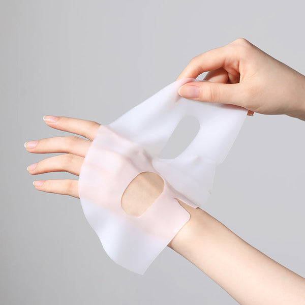 https://cdn.shopify.com/s/files/1/0568/9802/7638/files/CollagenMask_12.jpg?v=1757570699