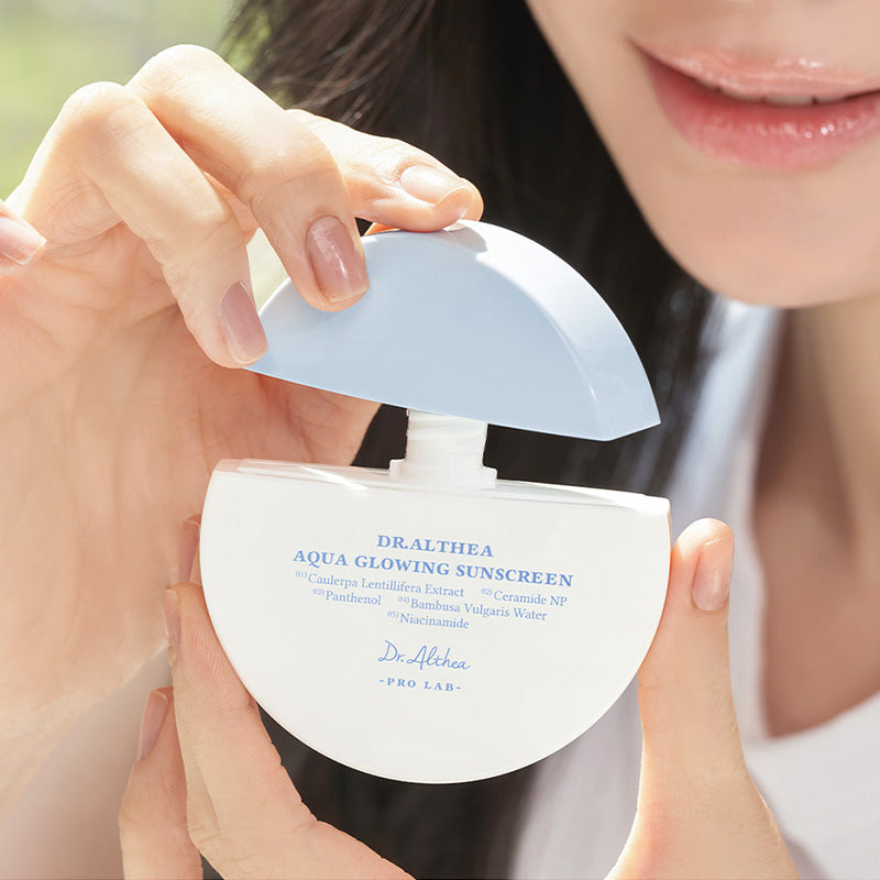 https://cdn.shopify.com/s/files/1/0568/9802/7638/files/Dr.Althea_AquaGlowingSunscreen_Packshot.jpg?v=1759388711