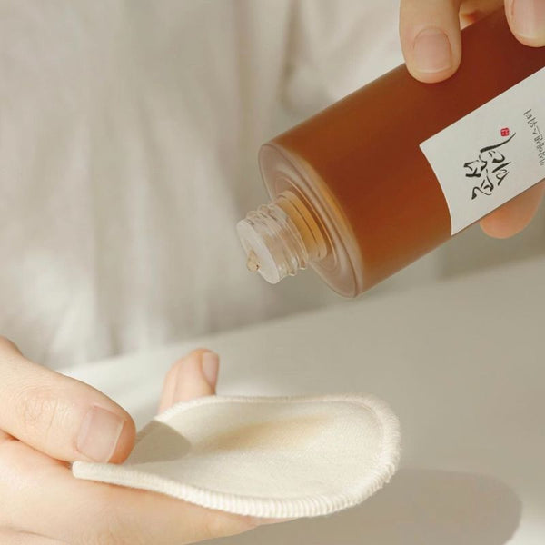 https://cdn.shopify.com/s/files/1/0568/9802/7638/files/JinsengEssenceWater3.jpg?v=1751274386